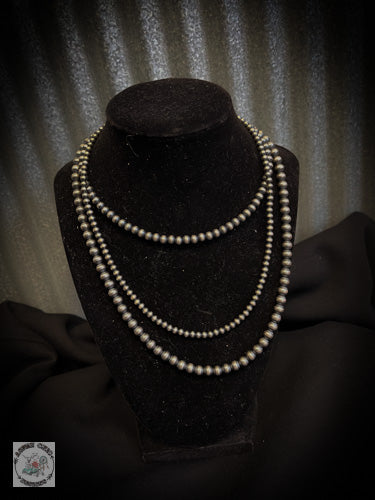 Navajo Pearl Single-Strand Necklace
